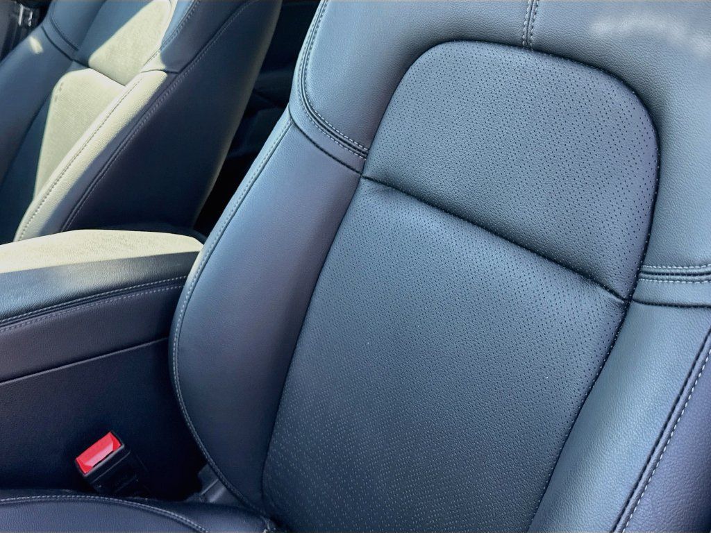 Used 2024 Honda Civic EX-L image 23
