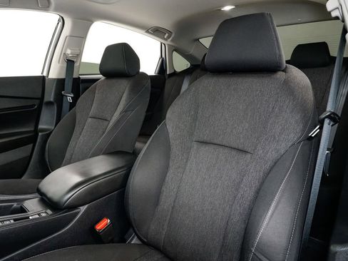 Used 2023 Honda Accord EX image 9