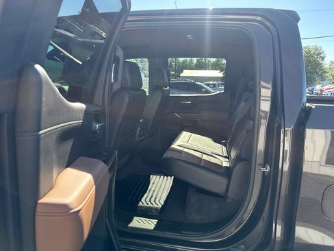 Used 2021 Chevrolet Silverado 1500 High Country AWD/4WD image 17