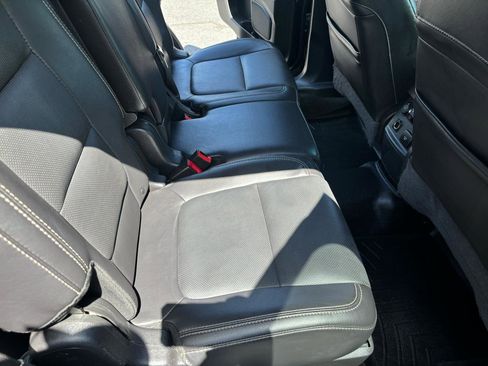 Used 2015 Ford Explorer Sport w/ Equipment Group 401A AWD/4WD image 11