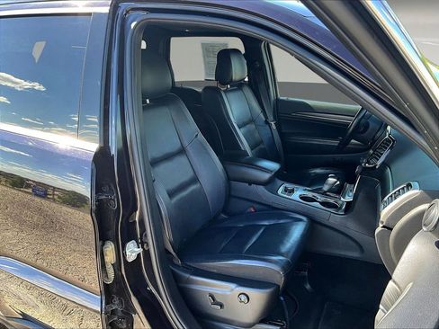 Used 2019 Jeep Grand Cherokee Limited w/ Trailer Tow Group IV AWD/4WD image 29