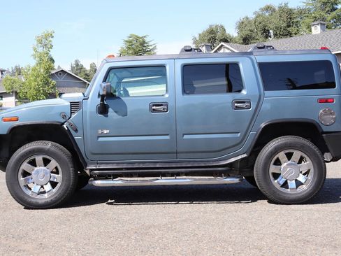 Used 2005 HUMMER H2 w/ Preferred Equipment Group image 5