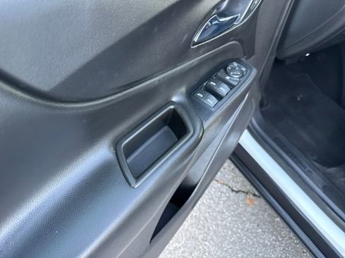 Certified 2019 Chevrolet Equinox LT image 11