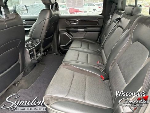 Used 2019 RAM 1500 Laramie w/ Sport Appearance Package AWD/4WD image 17