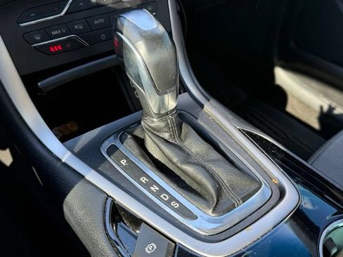 Used 2018 Ford Edge SEL w/ Canadian Touring Package AWD/4WD image 31