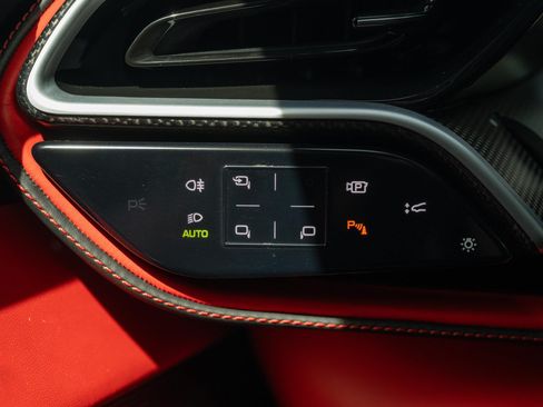 Used 2023 Ferrari 296 GTB RWD image 33