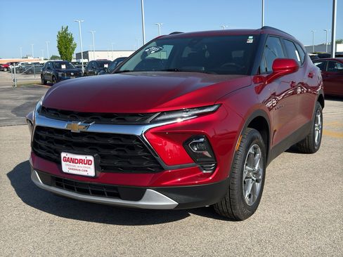 Certified 2023 Chevrolet Blazer LT w/ Convenience Package AWD/4WD image 2