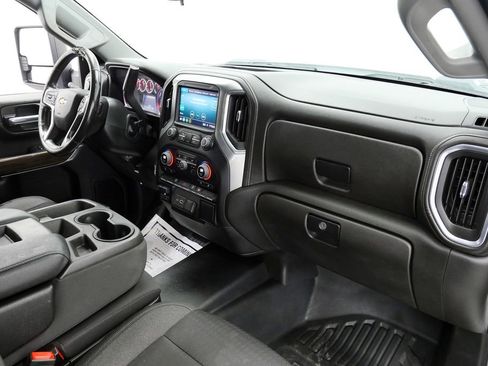 Used 2022 Chevrolet Silverado 2500 LT w/ Convenience Package AWD/4WD image 16