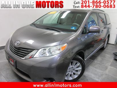 Used 2014 Toyota Sienna LE