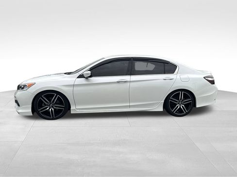 Used 2017 Honda Accord Sport Special Edition image 5