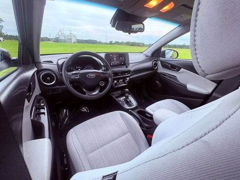 Used 2023 Hyundai Kona SEL w/ Cargo Package AWD/4WD image 30