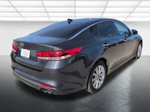 Used 2017 Kia Optima LX image 26