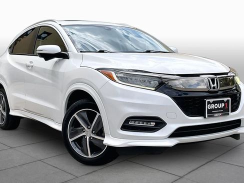 Used 2019 Honda HR-V Touring image 3