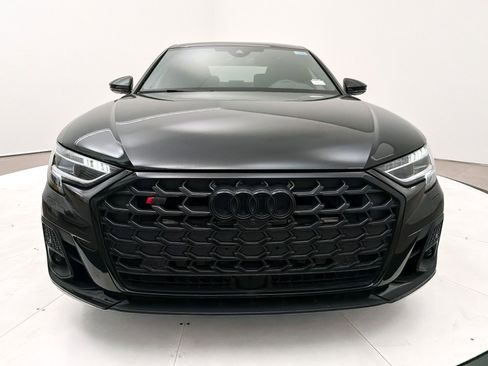 Used 2024 Audi S8 image 20