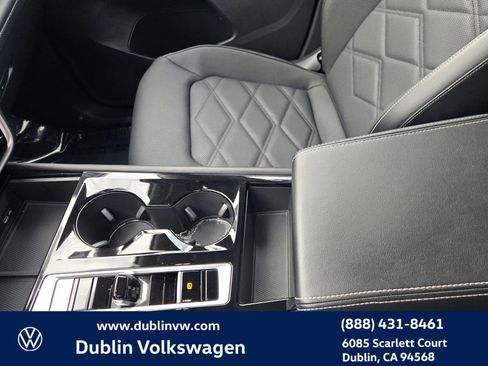 Certified 2024 Volkswagen Atlas SE image 21