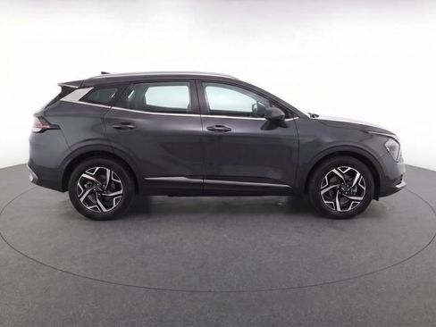 Used 2024 Kia Sportage LX AWD/4WD image 2