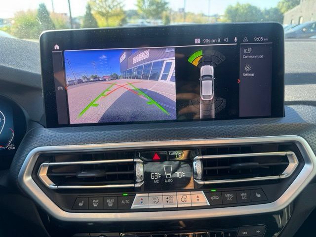 Used 2022 BMW X4 xDrive30i w/ M Sport Package AWD/4WD image 31