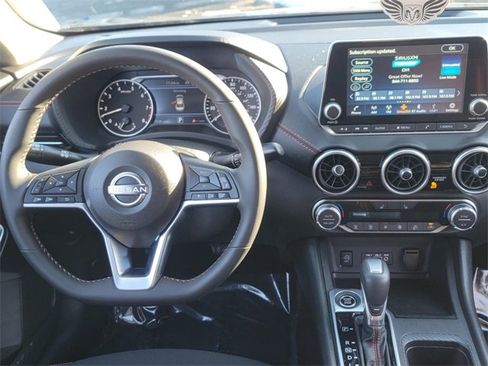 Used 2025 Nissan Sentra SR image 13