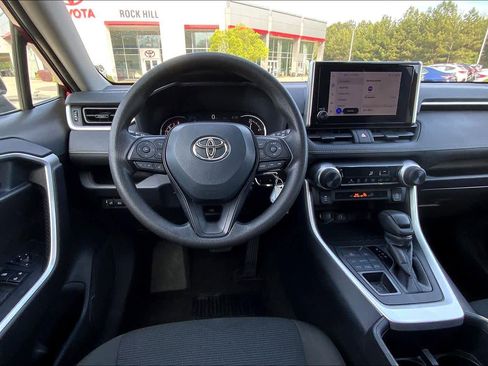 Used 2024 Toyota RAV4 LE image 6