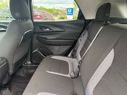 Used 2022 Chevrolet TrailBlazer LT FWD image 18