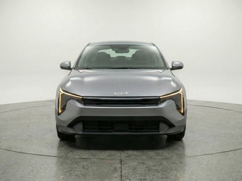 Used 2025 Kia K4 LXS image 2