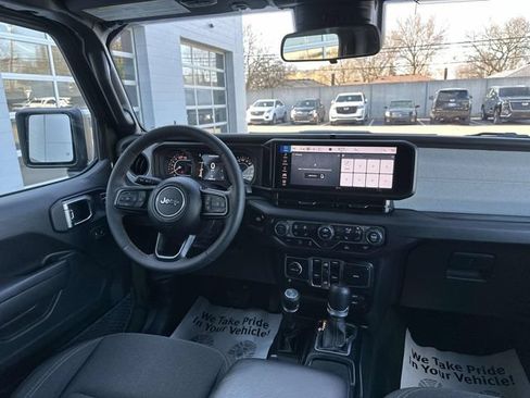 Used 2024 Jeep Wrangler Unlimited Sport AWD/4WD image 60