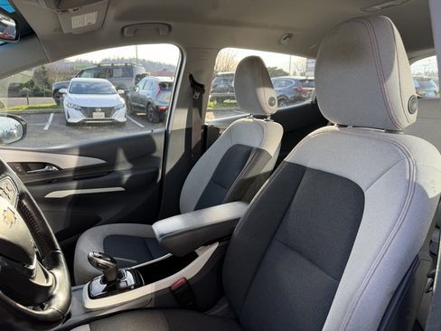 Used 2020 Chevrolet Bolt LT image 15