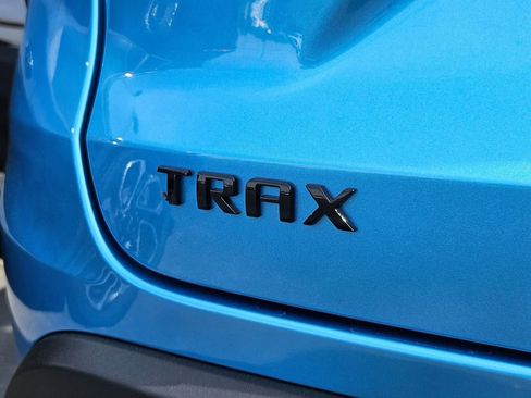 New 2026 Chevrolet Trax LT w/ Midnight Edition FWD image 27
