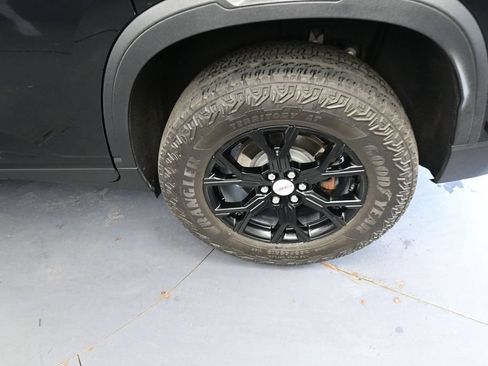 Used 2024 GMC Acadia AT4 AWD/4WD image 23
