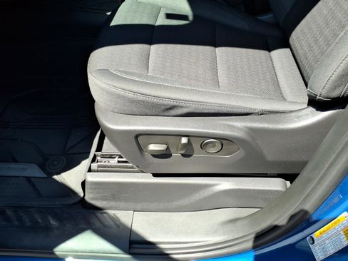 Used 2023 Chevrolet Silverado 1500 Custom w/ LPO, Dark Essentials Package AWD/4WD image 18