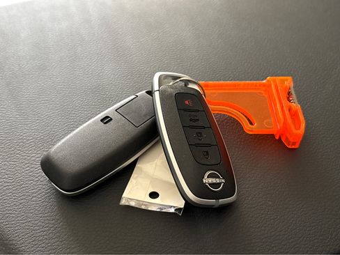 New 2025 Nissan Versa SV w/ Trunk Package image 31