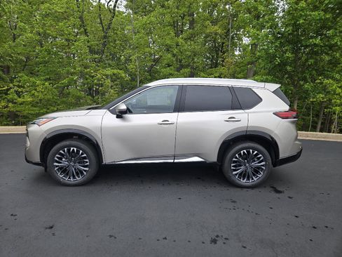 New 2026 Nissan Rogue Platinum AWD/4WD image 5