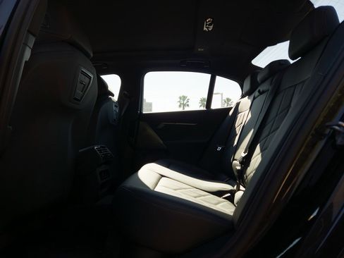 New 2026 BMW i5 eDrive40 image 17