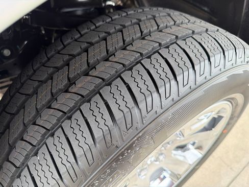 New 2027 RAM 1500 4x4 Crew Cab image 13
