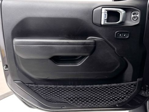 Used 2022 Jeep Wrangler Unlimited Sport AWD/4WD image 26