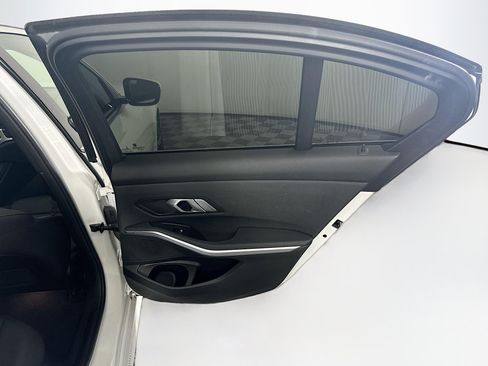Used 2021 BMW 330i Sedan w/ Driving Assistance Package RWD image 31