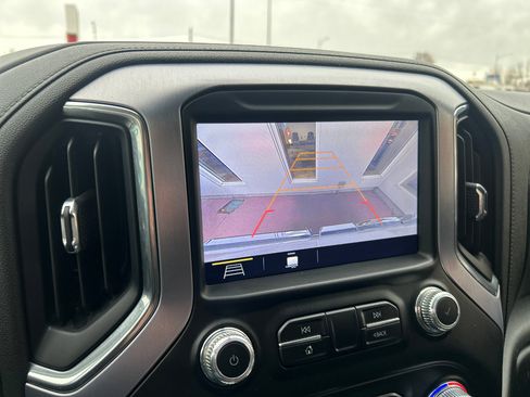 Used 2019 GMC Sierra 1500 SLE image 9