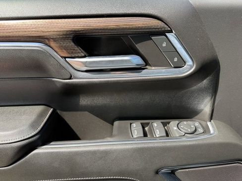 Used 2024 Chevrolet Silverado 1500 LT AWD/4WD image 21