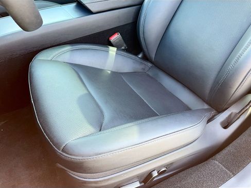 Used 2025 Tesla Model 3 Long Range RWD image 18