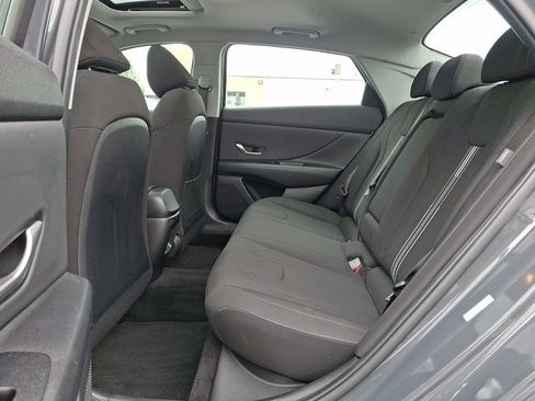 Certified 2024 Hyundai Elantra SEL w/ Convenience Package FWD image 10