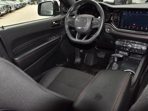 Used 2025 Dodge Durango R/T w/ Blacktop Package AWD/4WD image 16