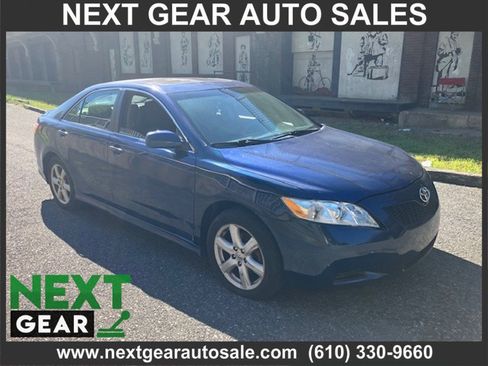 Used 2008 Toyota Camry CE image 2