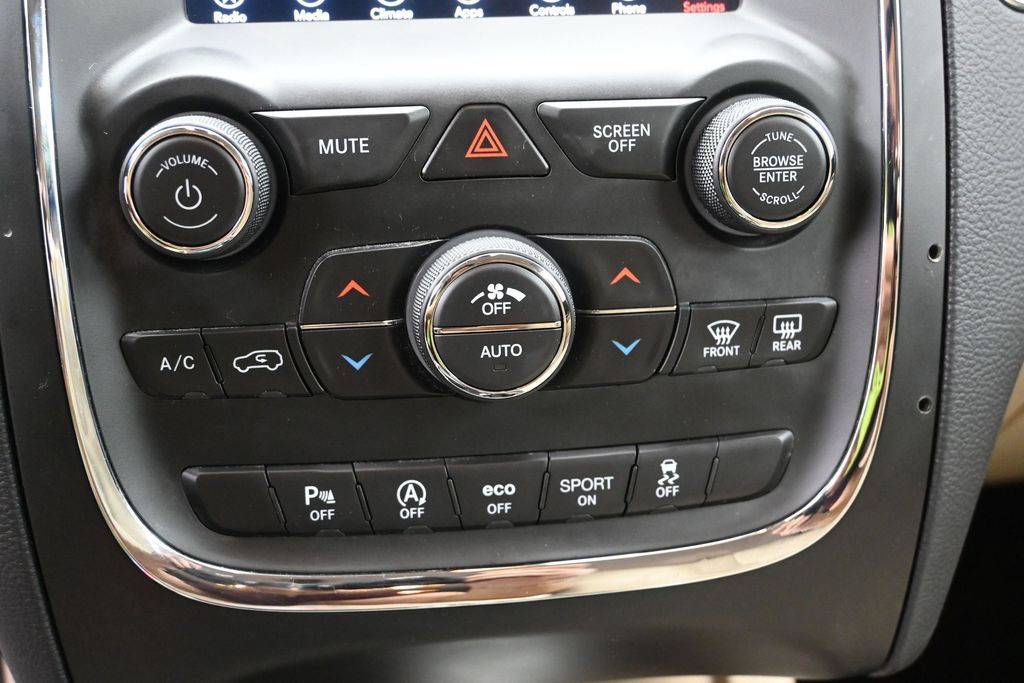 Used 2018 Dodge Durango SXT w/ Quick Order Package 2BB AWD/4WD image 16