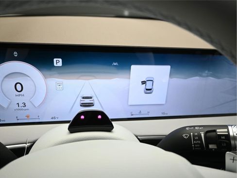 New 2026 Genesis GV70 2.5T Advanced AWD/4WD image 14
