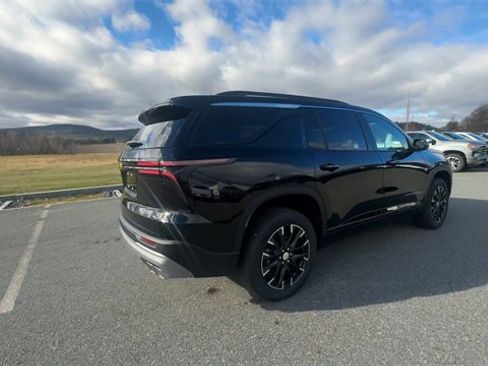 New 2026 Chevrolet Traverse LT w/ Sun and Wheel Package image 8