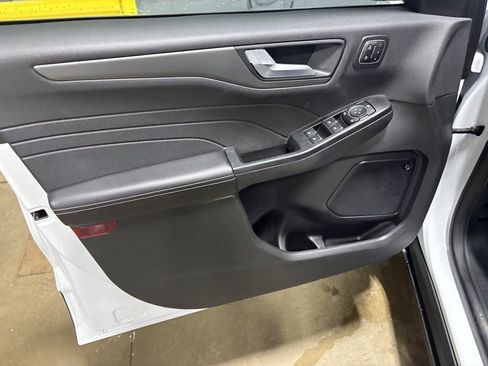 Used 2023 Ford Escape Active w/ Tech Pack #2 image 17