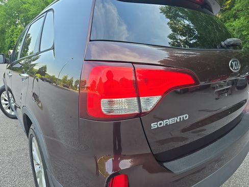 Used 2015 Kia Sorento EX FWD image 32