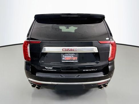 Used 2021 GMC Yukon XL Denali w/ Denali Premium Package AWD/4WD image 6