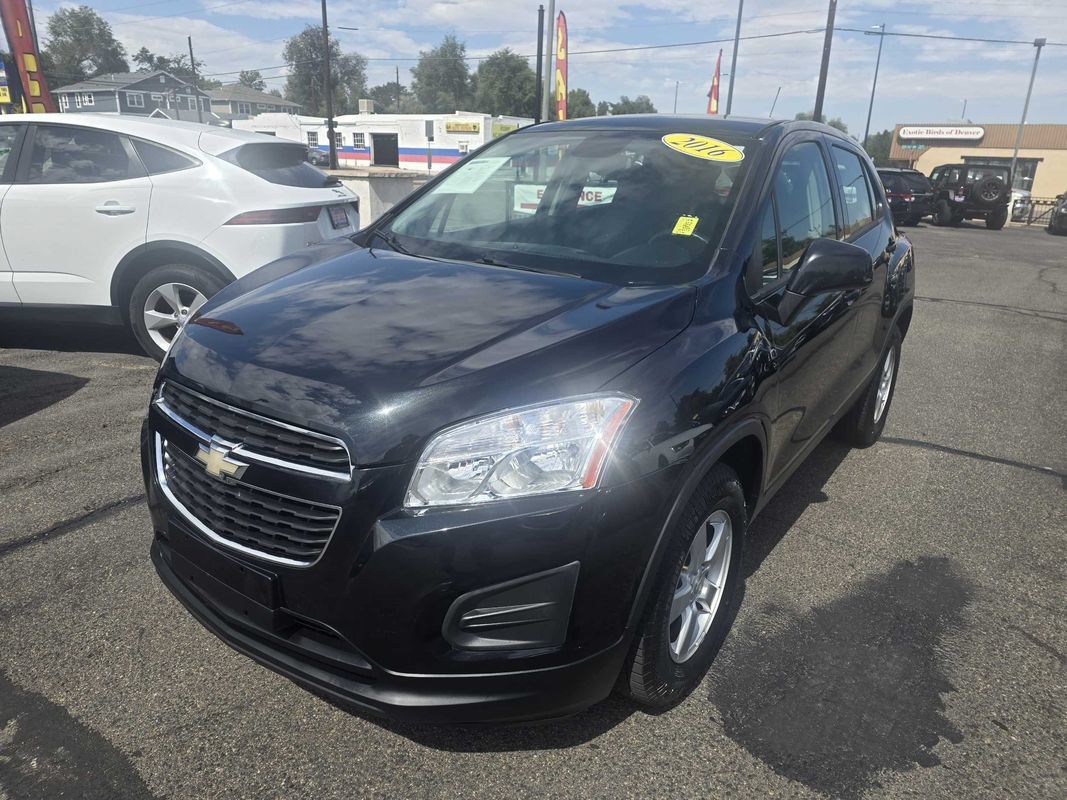 Used 2016 Chevrolet Trax LS AWD/4WD image 2