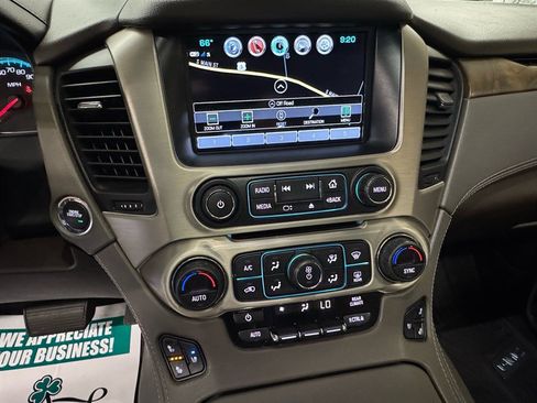 Used 2020 GMC Yukon XL Denali w/ Open Road Package AWD/4WD image 21